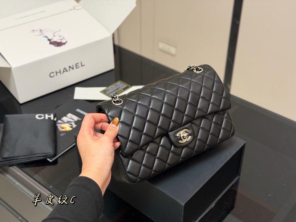 CN Classic Double Flap Bag Silver 202607303 QA CN Classic Double Flap Bag Silver 202607303 QA