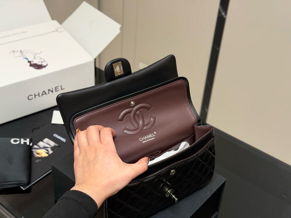 CN Classic Double Flap Bag Silver 202607303 QA CN Classic Double Flap Bag Silver 202607303 QA