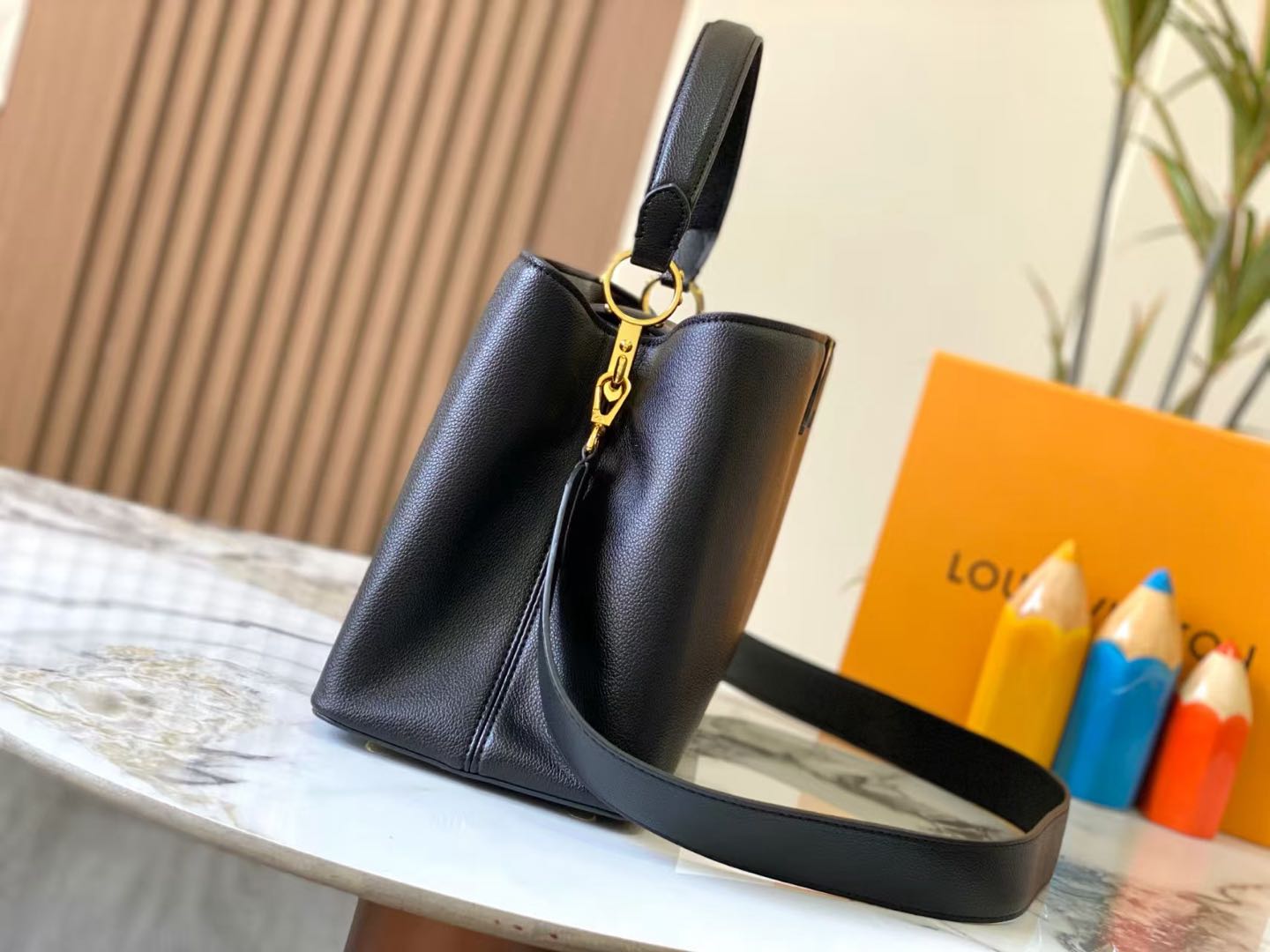 LV Capucines Black Leather LV267303-1 QA LV Capucines Black Leather LV267303-1 QA