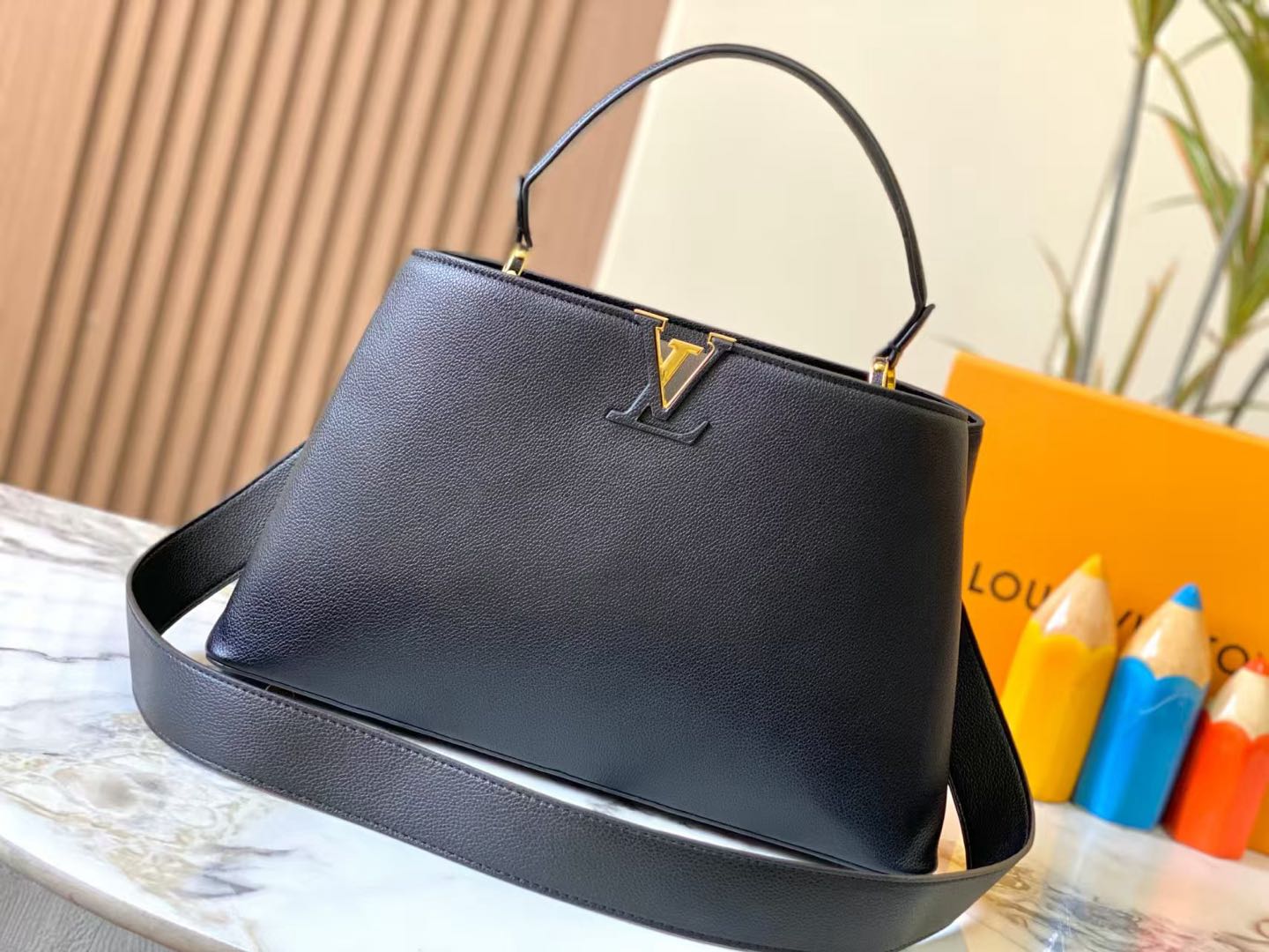 LV Capucines Black Leather LV267303-1 QA LV Capucines Black Leather LV267303-1 QA