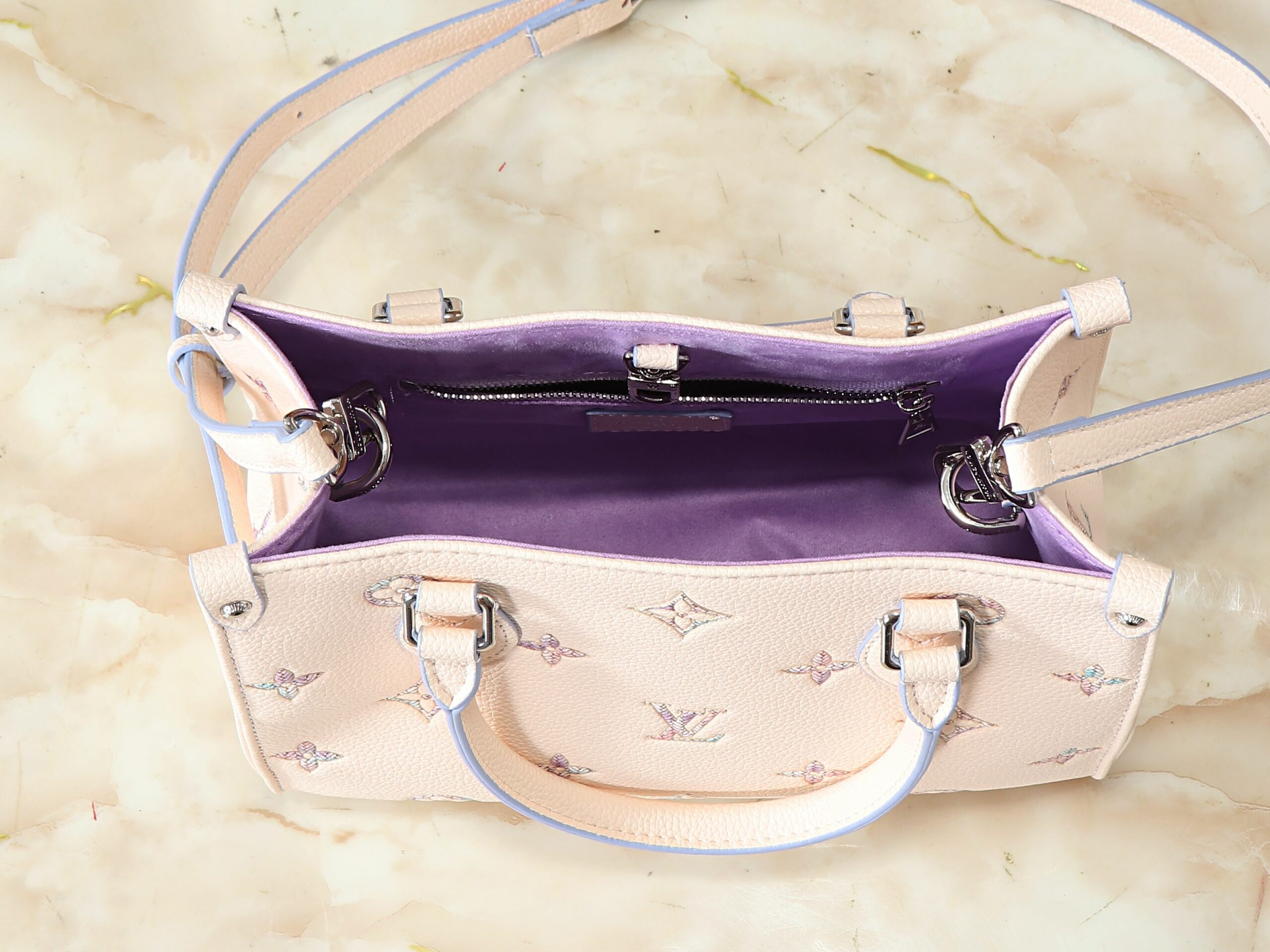 LV OnTheGo PM Handbag M29976-M45659-M44571 BC LV OnTheGo PM Handbag M29976-M45659-M44571 BC