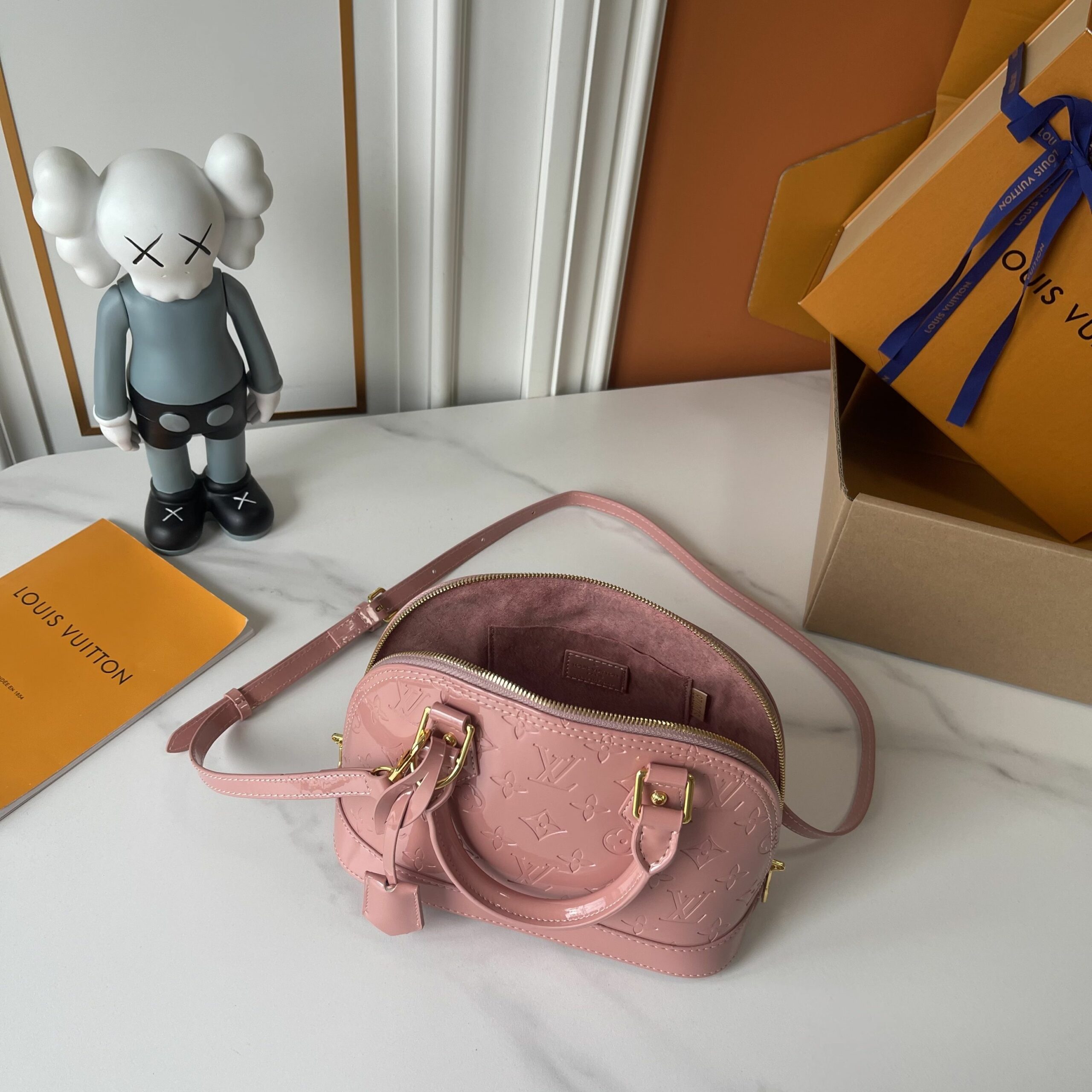 LV Alma BB Handbag Amethyste Monogram Vernis Patent Leather M28902-M29125-071 BC LV Alma BB Handbag Amethyste Monogram Vernis Patent Leather M28902-M29125-071 BC