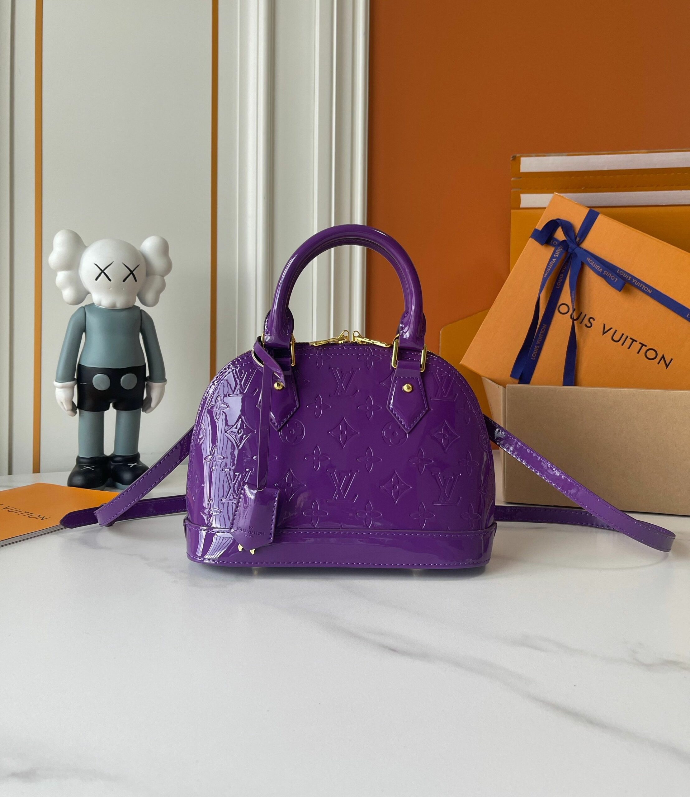 LV Alma BB Handbag Amethyste Monogram Vernis Patent Leather M28902-M29125-071 BC LV Alma BB Handbag Amethyste Monogram Vernis Patent Leather M28902-M29125-071 BC