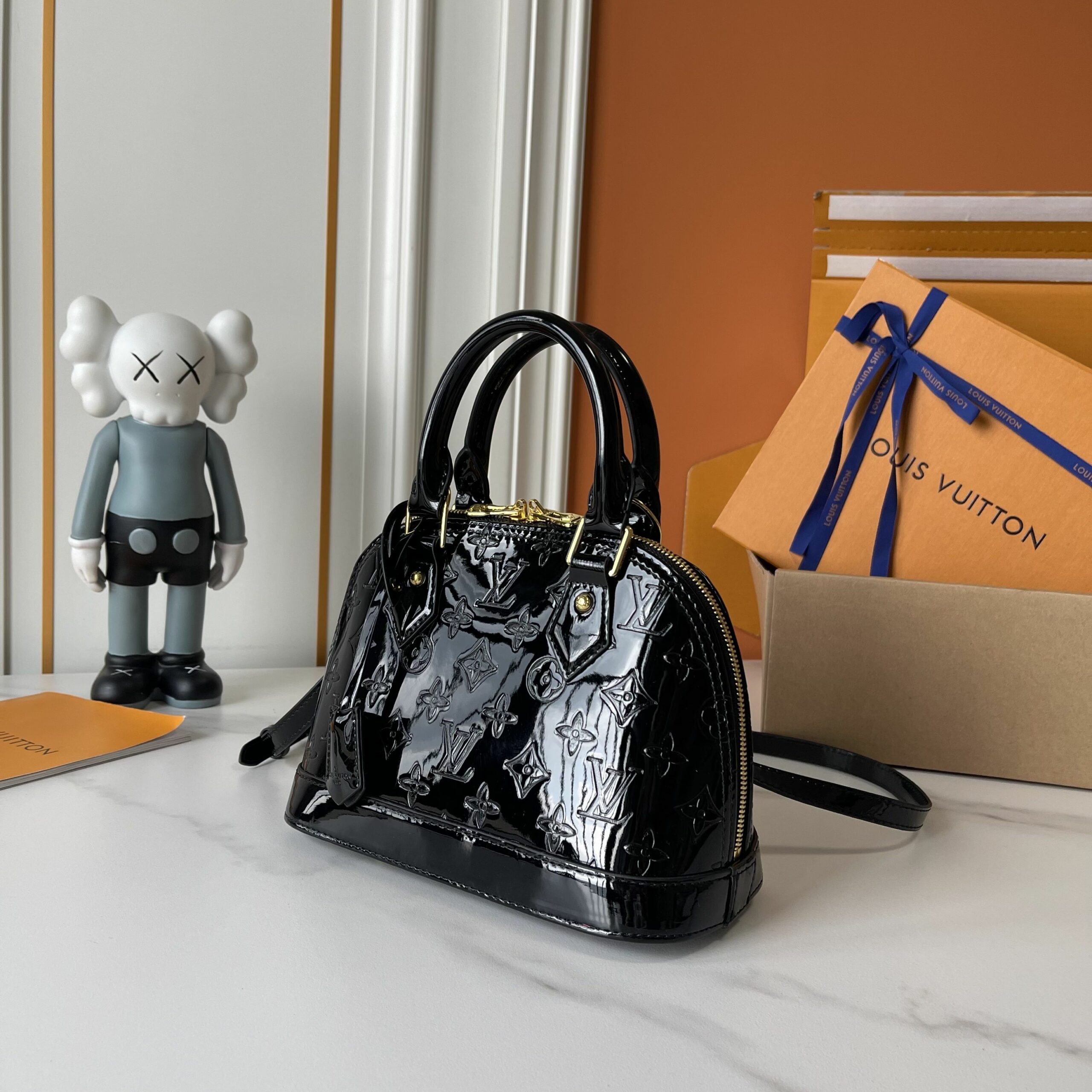 LV Alma BB Handbag Amethyste Monogram Vernis Patent Leather M28902-M29125-071 BC LV Alma BB Handbag Amethyste Monogram Vernis Patent Leather M28902-M29125-071 BC