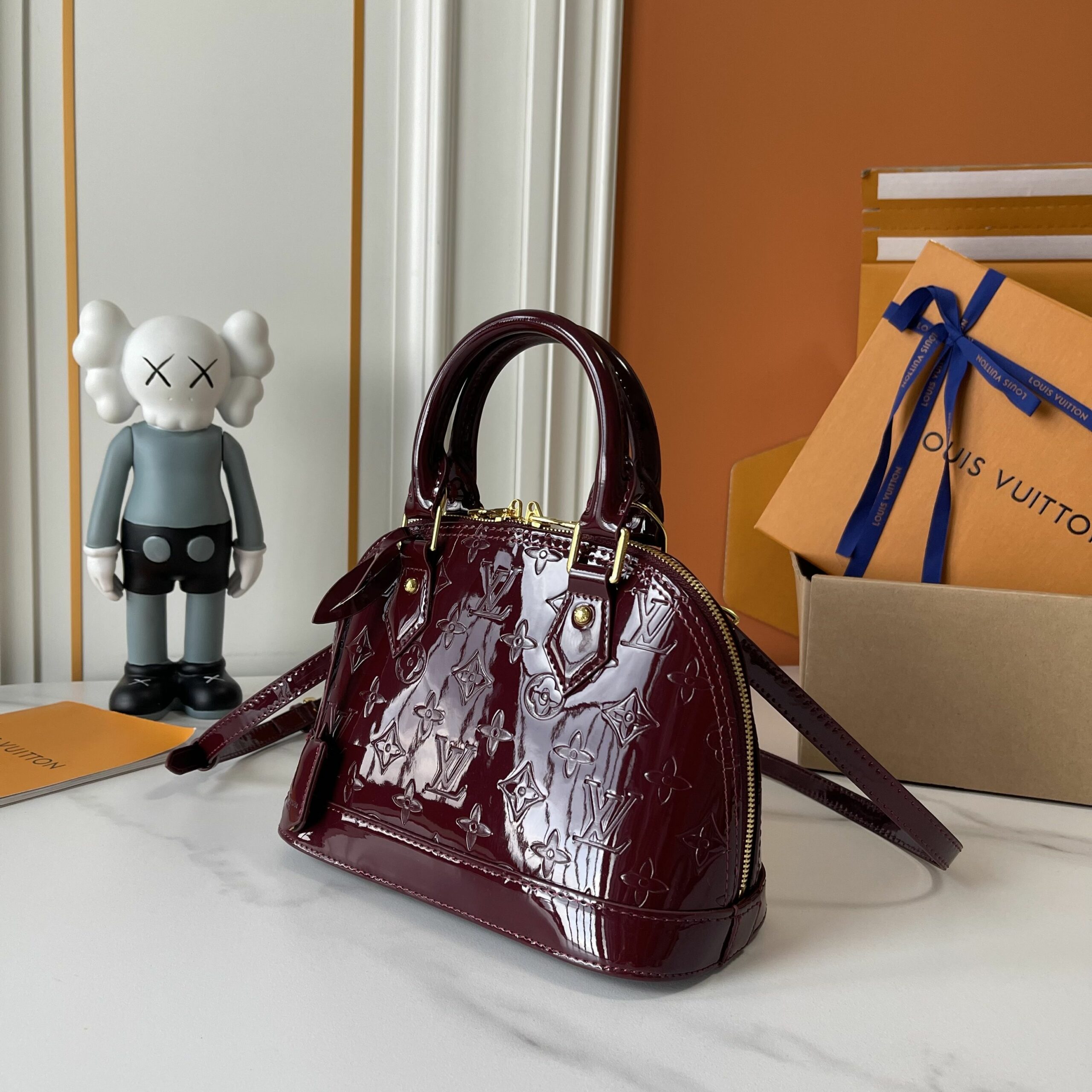 LV Alma BB Handbag Amethyste Monogram Vernis Patent Leather M28902-M29125-071 BC LV Alma BB Handbag Amethyste Monogram Vernis Patent Leather M28902-M29125-071 BC