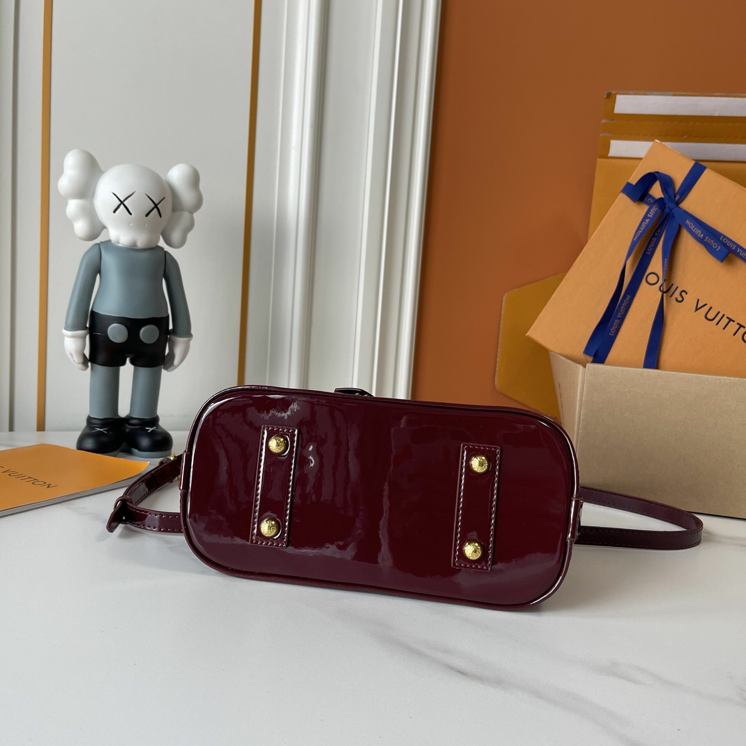 LV Alma BB Handbag Amethyste Monogram Vernis Patent Leather M28902-M29125-071 BC LV Alma BB Handbag Amethyste Monogram Vernis Patent Leather M28902-M29125-071 BC