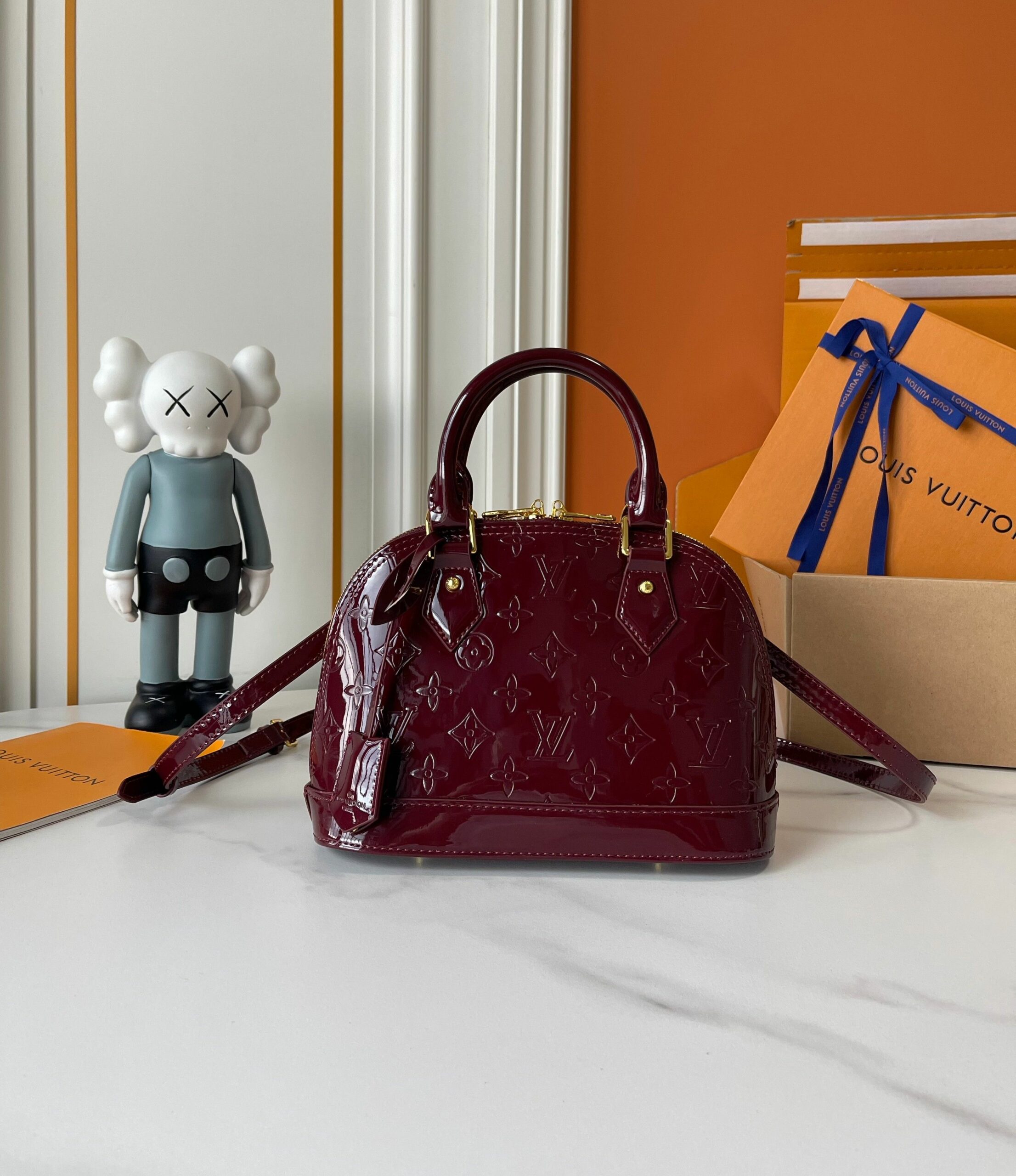 LV Alma BB Handbag Amethyste Monogram Vernis Patent Leather M28902-M29125-071 BC LV Alma BB Handbag Amethyste Monogram Vernis Patent Leather M28902-M29125-071 BC