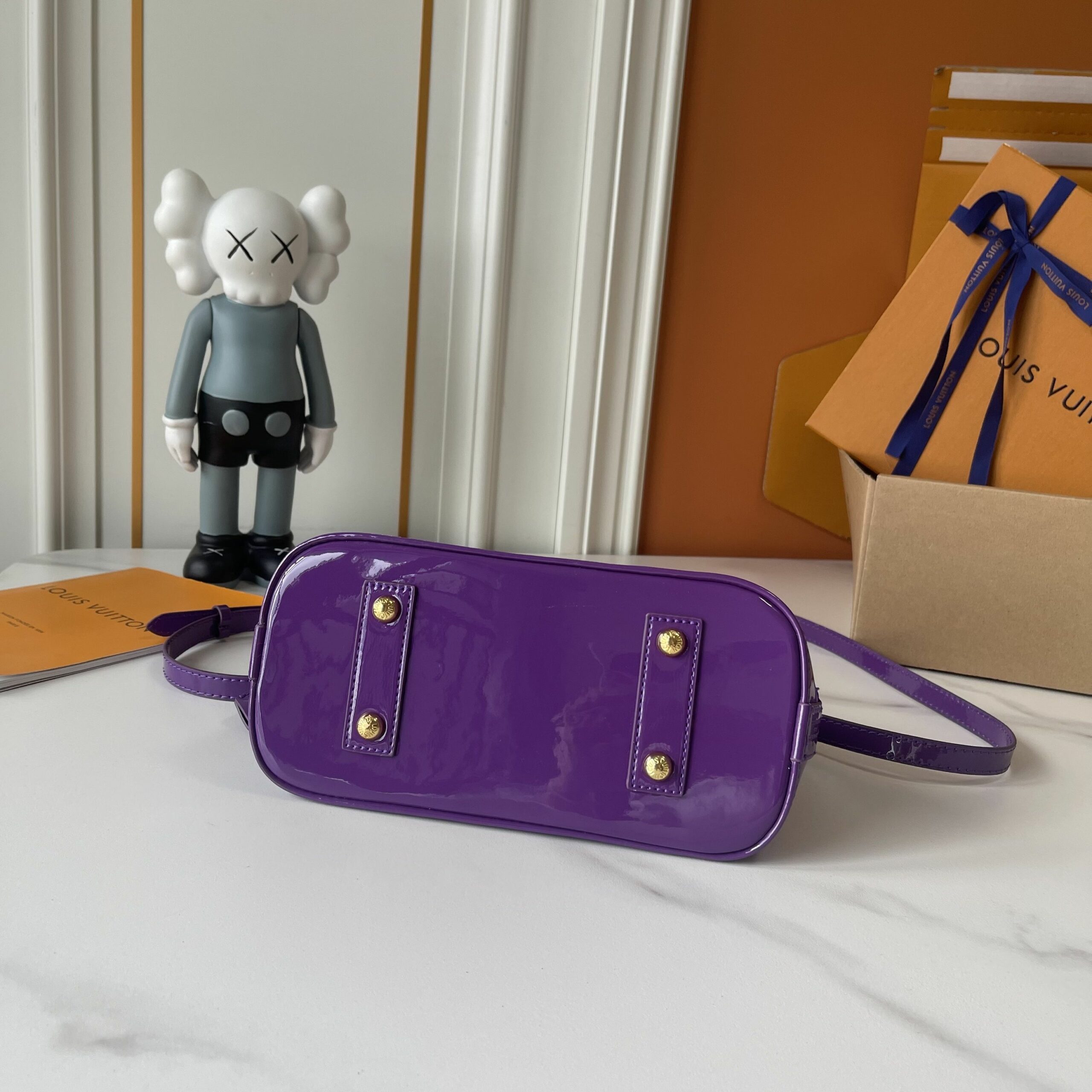 LV Alma BB Handbag Amethyste Monogram Vernis Patent Leather M28902-M29125-071 BC LV Alma BB Handbag Amethyste Monogram Vernis Patent Leather M28902-M29125-071 BC