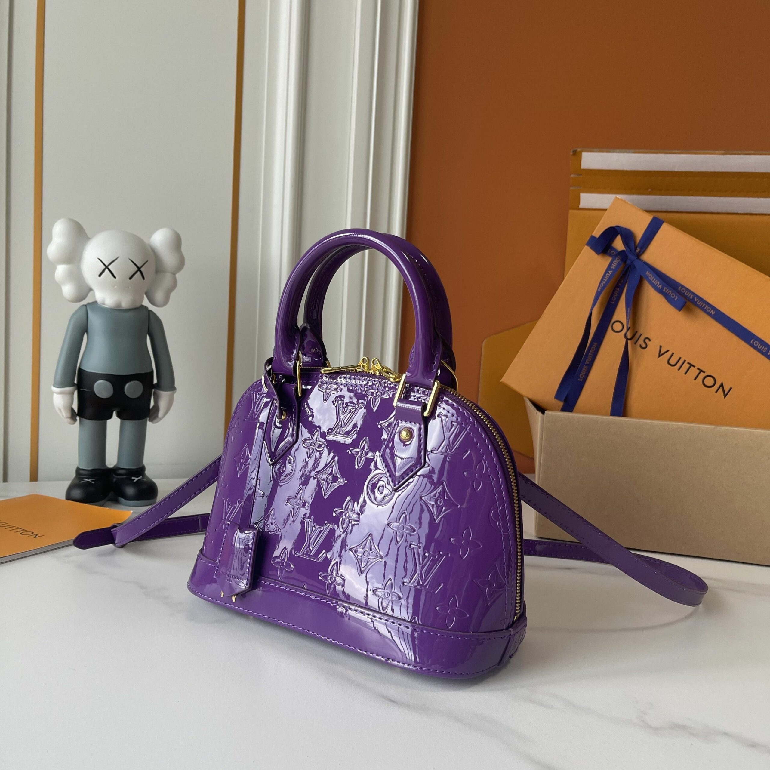 LV Alma BB Handbag Amethyste Monogram Vernis Patent Leather M28902-M29125-071 BC LV Alma BB Handbag Amethyste Monogram Vernis Patent Leather M28902-M29125-071 BC