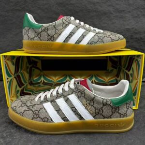 GG Gazelle Beige GG Monogram IE4796