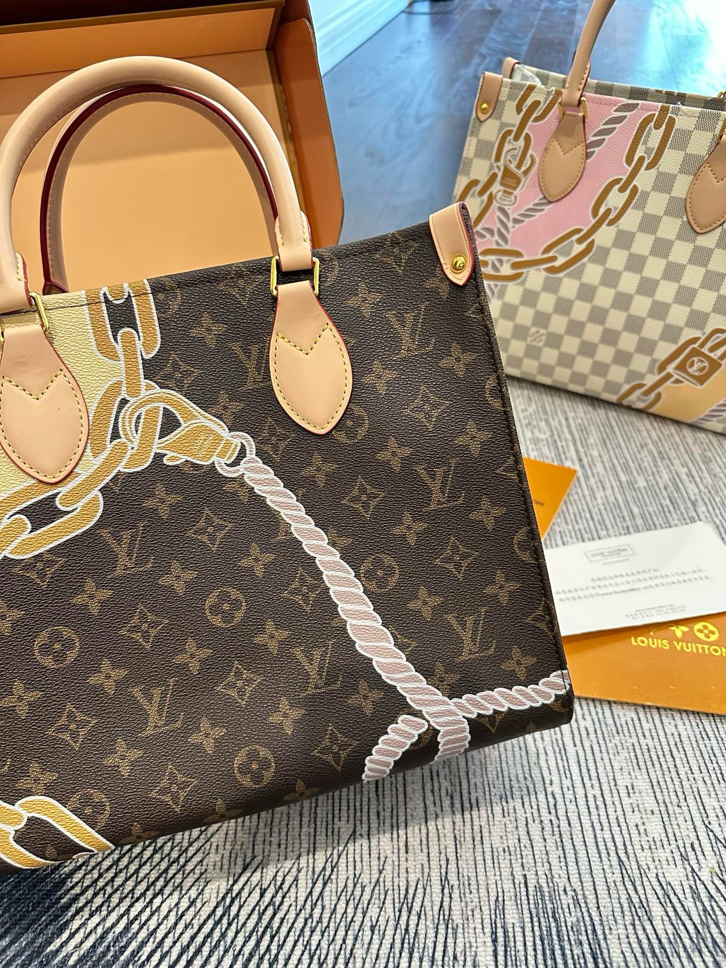Daily Street Style LV Handbag LV267225 QA Daily Street Style LV Handbag LV267225 QA