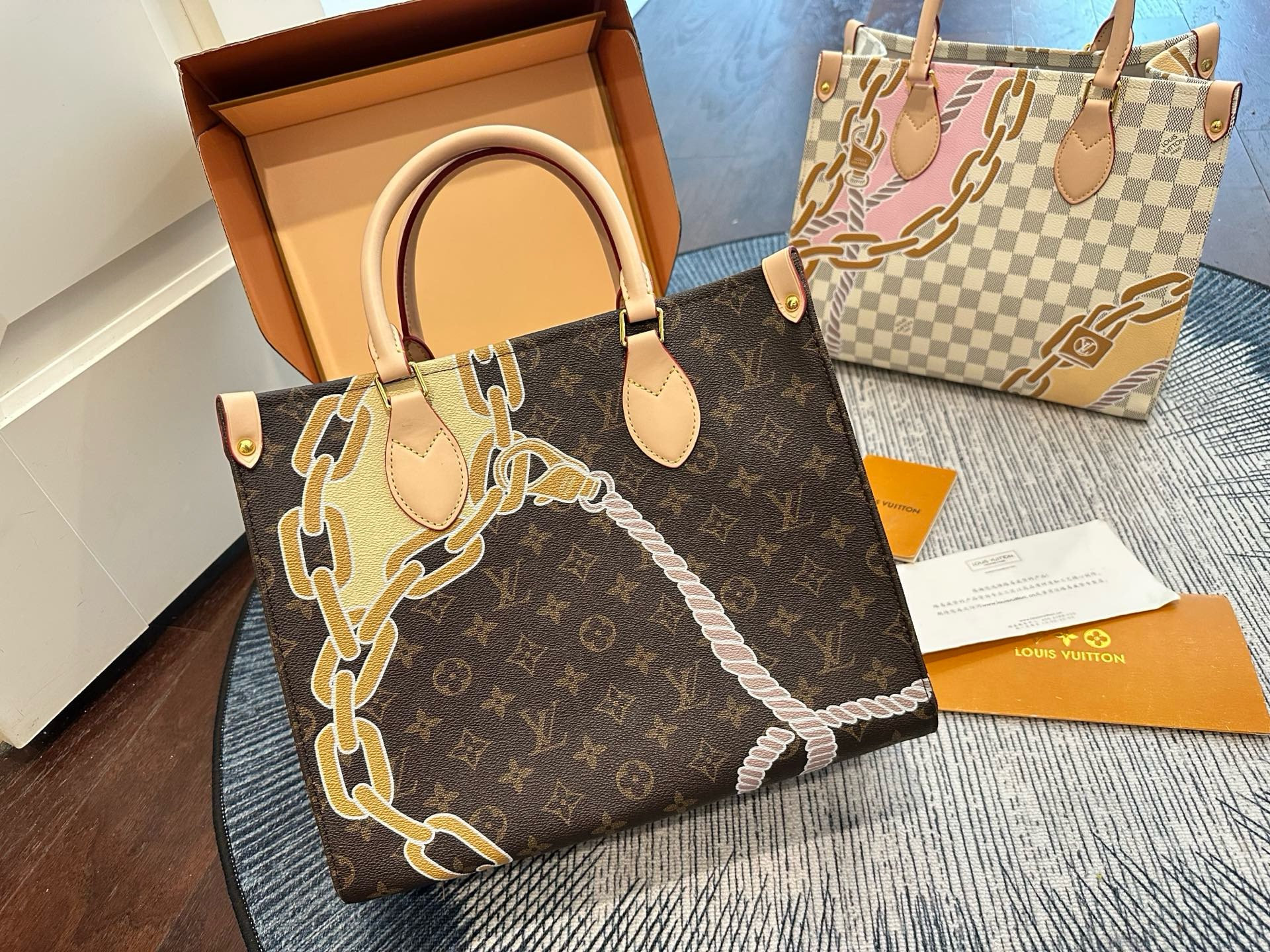 Daily Street Style LV Handbag LV267225 QA Daily Street Style LV Handbag LV267225 QA