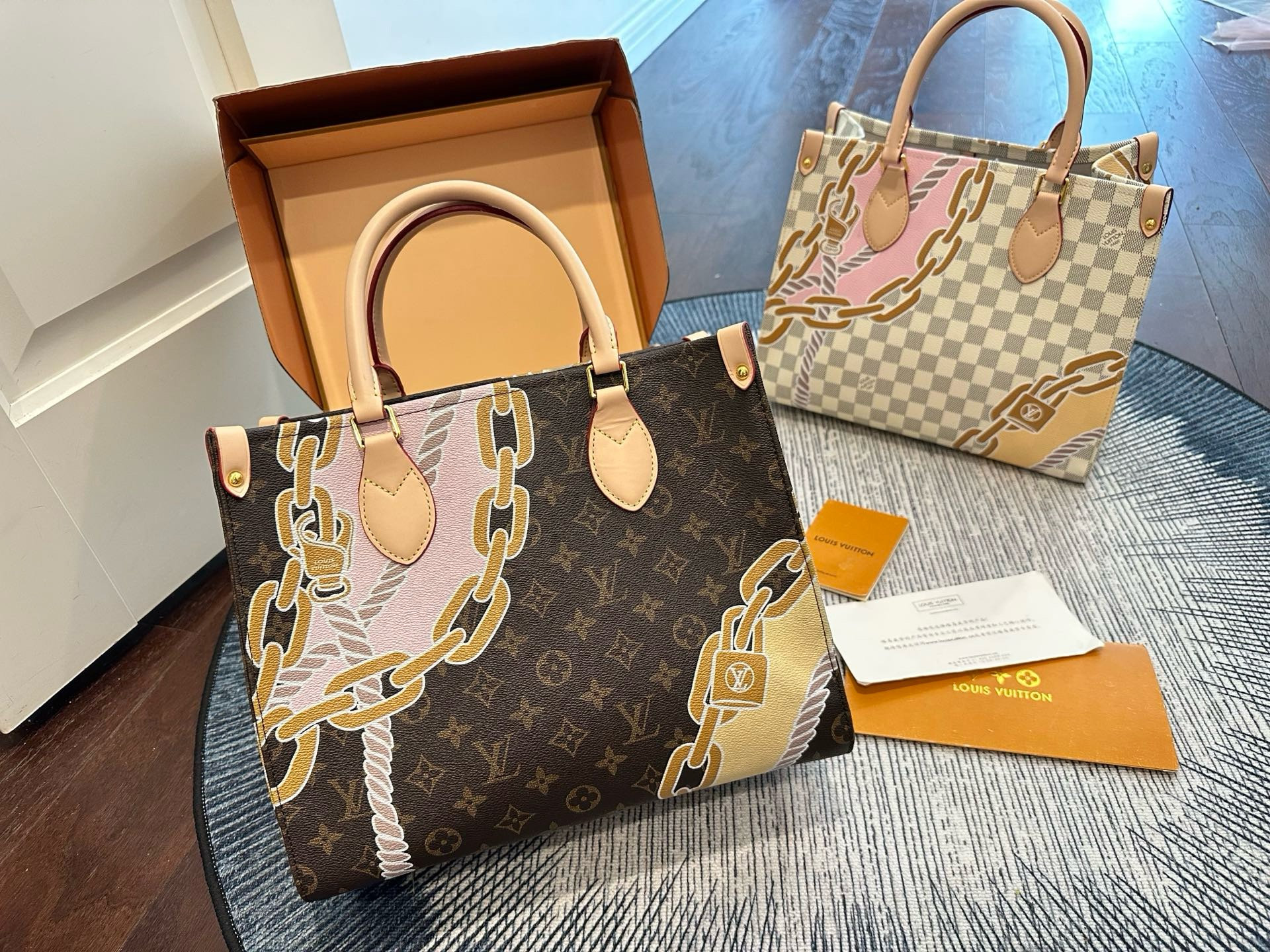 Daily Street Style LV Handbag LV267225 QA Daily Street Style LV Handbag LV267225 QA