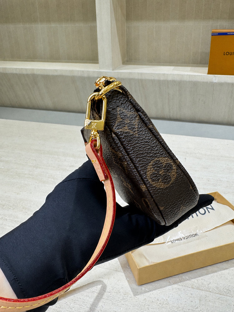 LV Mini Pochette Accessoires Monogram Canvas L5574 TEEN LV Mini Pochette Accessoires Monogram Canvas L5574 TEEN