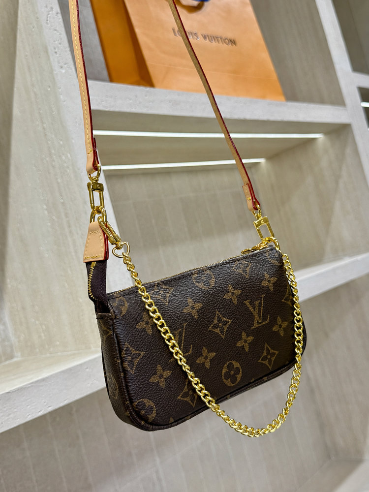 LV Mini Pochette Accessoires Monogram Canvas L5574 TEEN LV Mini Pochette Accessoires Monogram Canvas L5574 TEEN