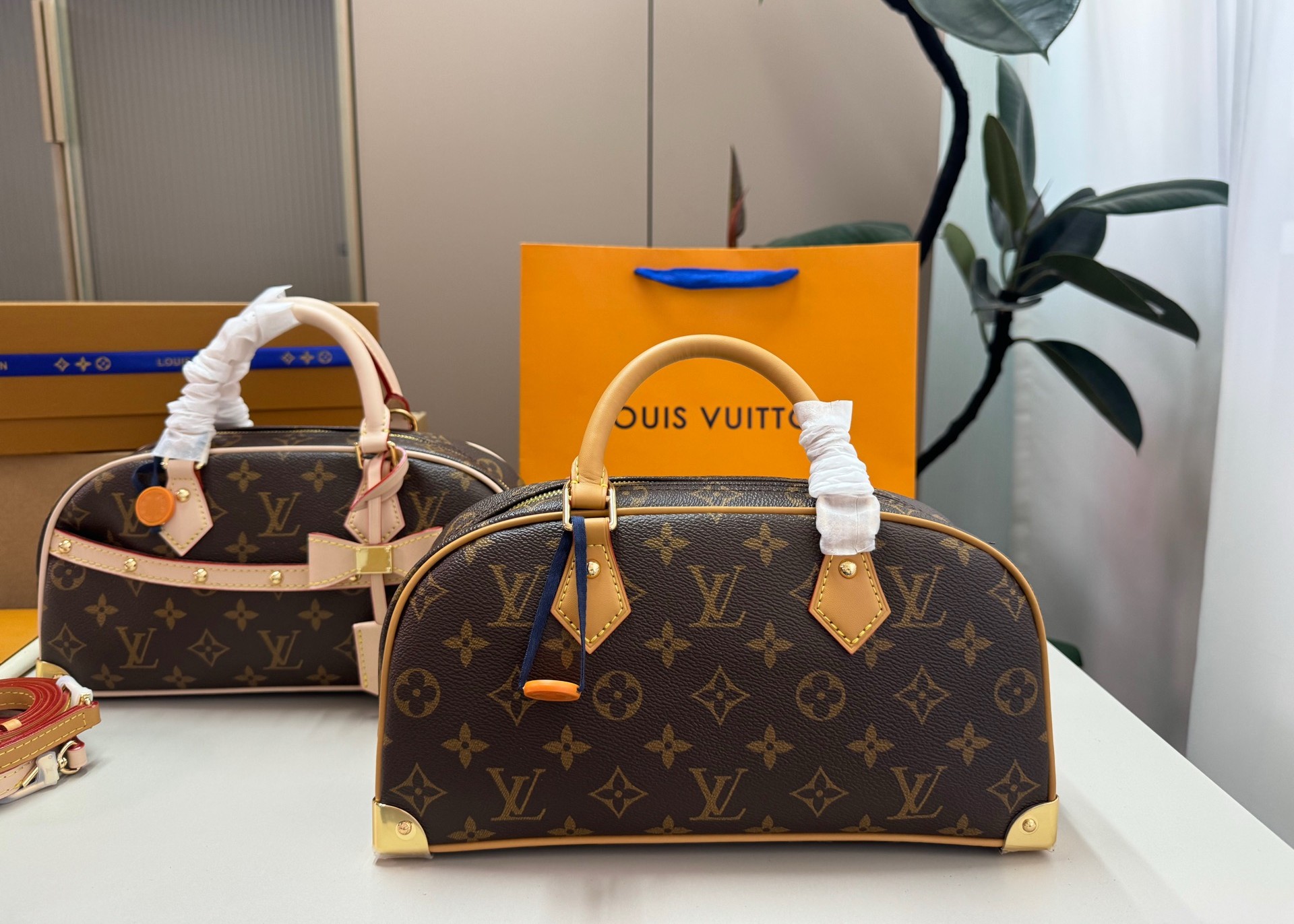 LV Handbag East-West Murakami LV268114 QA LV Handbag East-West Murakami LV268114 QA