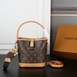 LV Fold Me Pouch Monogram Bag LV26894 QA