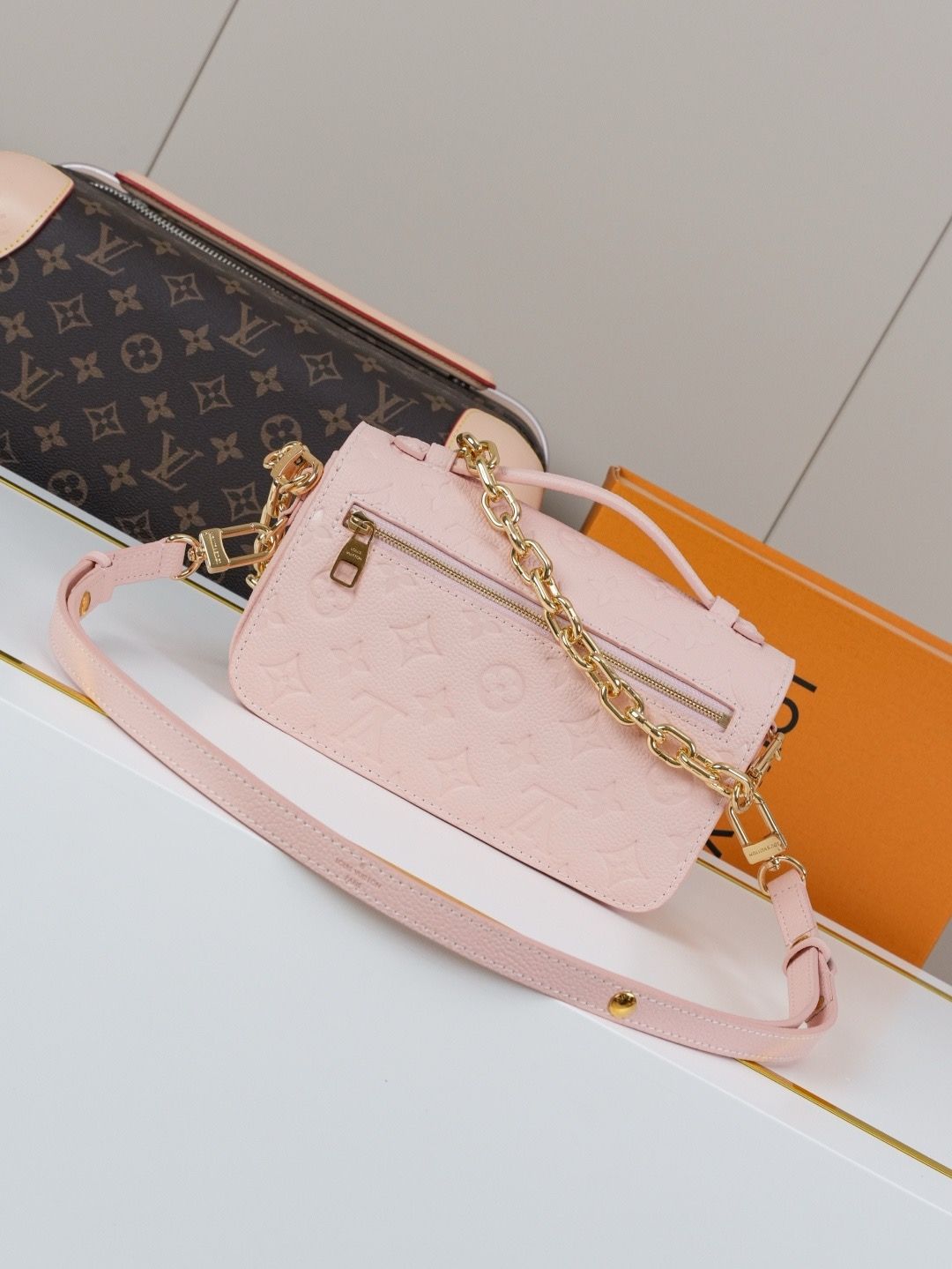 LV Pochette Métis East West Monogram Empreinte Leather Bag KK03850 LV Pochette Métis East West Monogram Empreinte Leather Bag KK03850