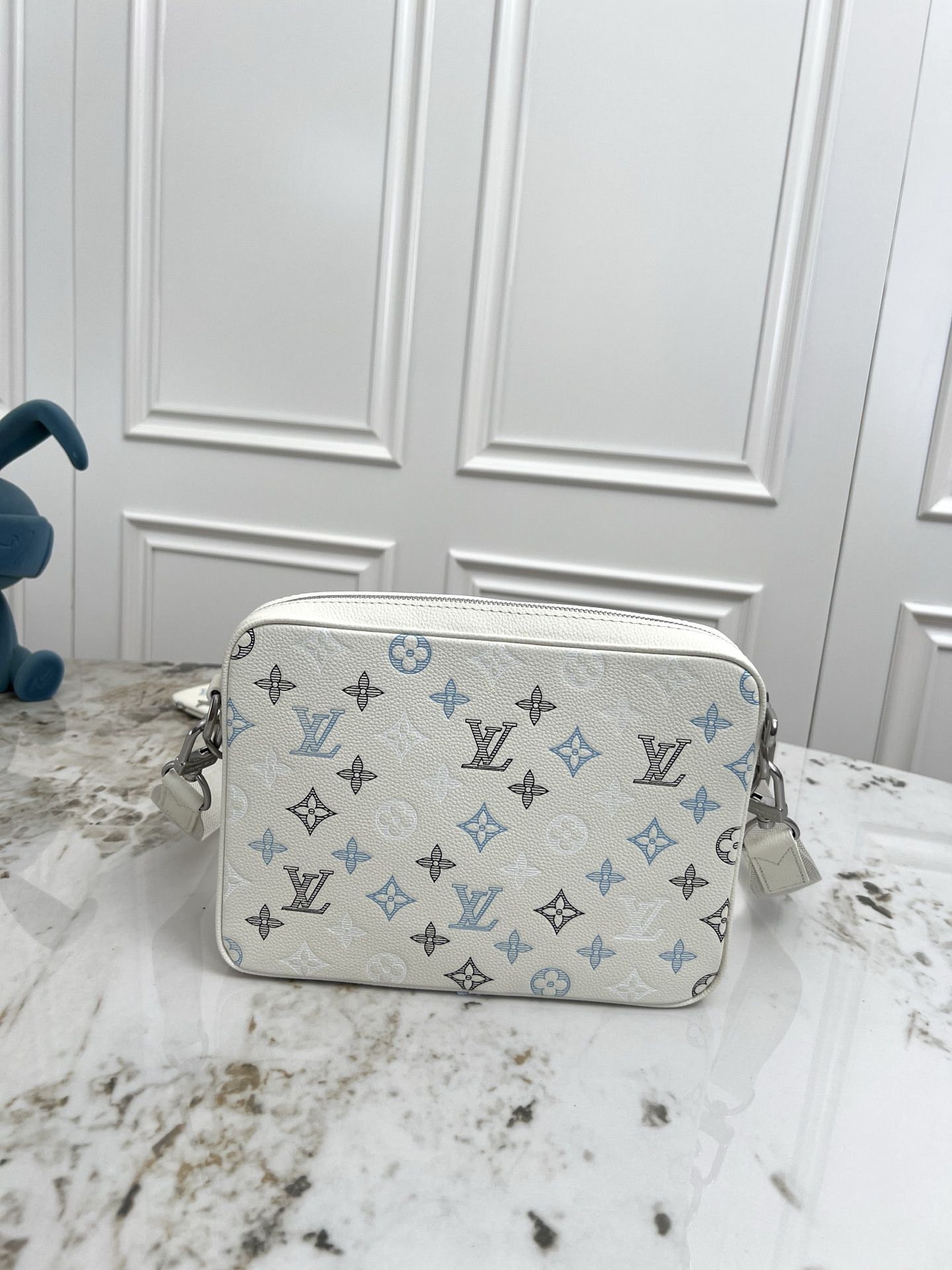 LV Alpha Messenger Blue & White Monogram Canvas Bag DMB3204550 LV Alpha Messenger Blue & White Monogram Canvas Bag DMB3204550