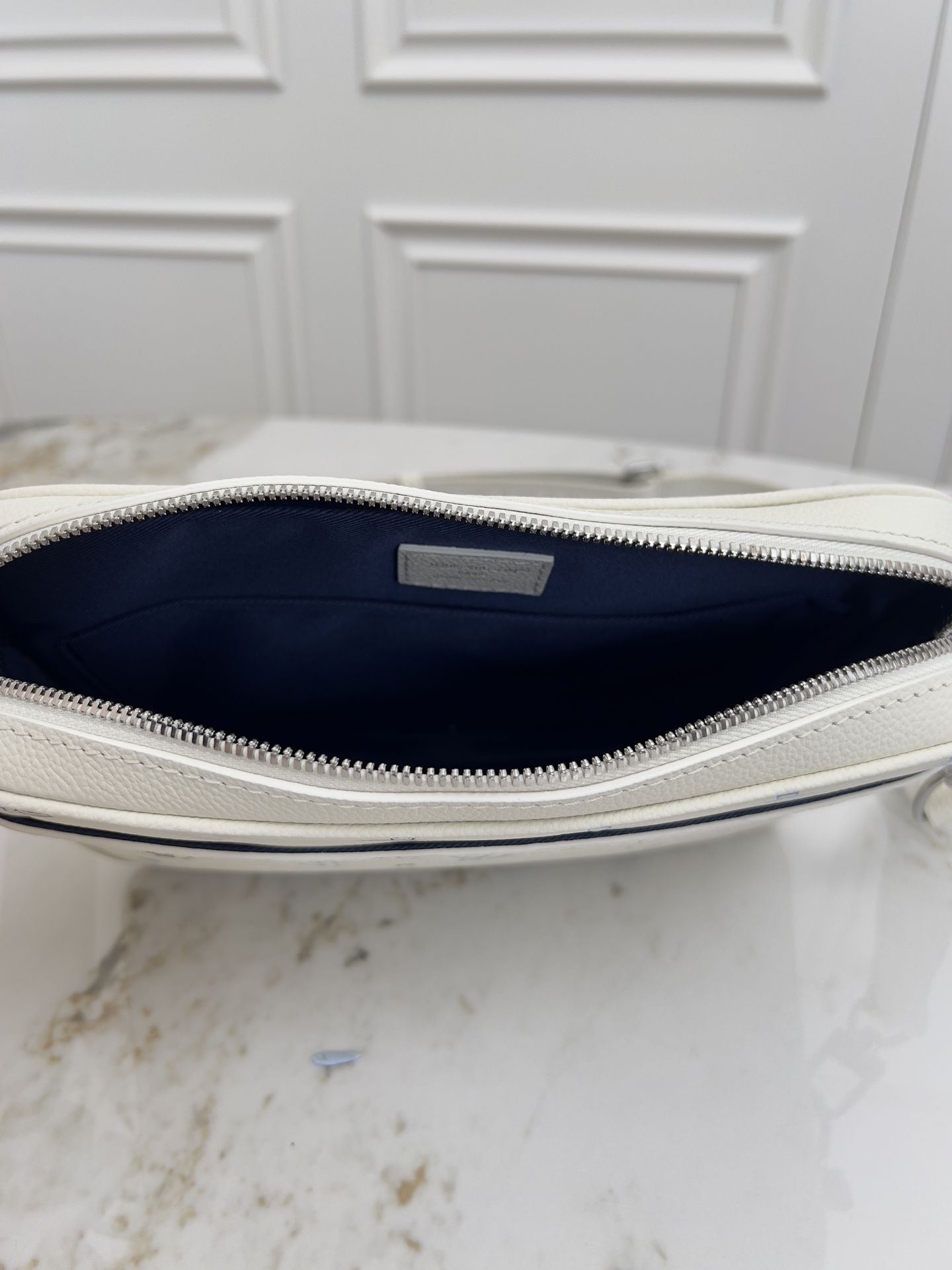 LV Alpha Messenger Blue & White Monogram Canvas Bag DMB3204550 LV Alpha Messenger Blue & White Monogram Canvas Bag DMB3204550