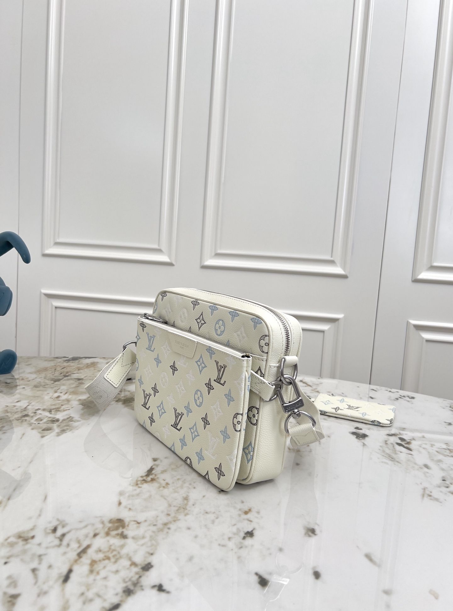 LV Alpha Messenger Blue & White Monogram Canvas Bag DMB3204550 LV Alpha Messenger Blue & White Monogram Canvas Bag DMB3204550