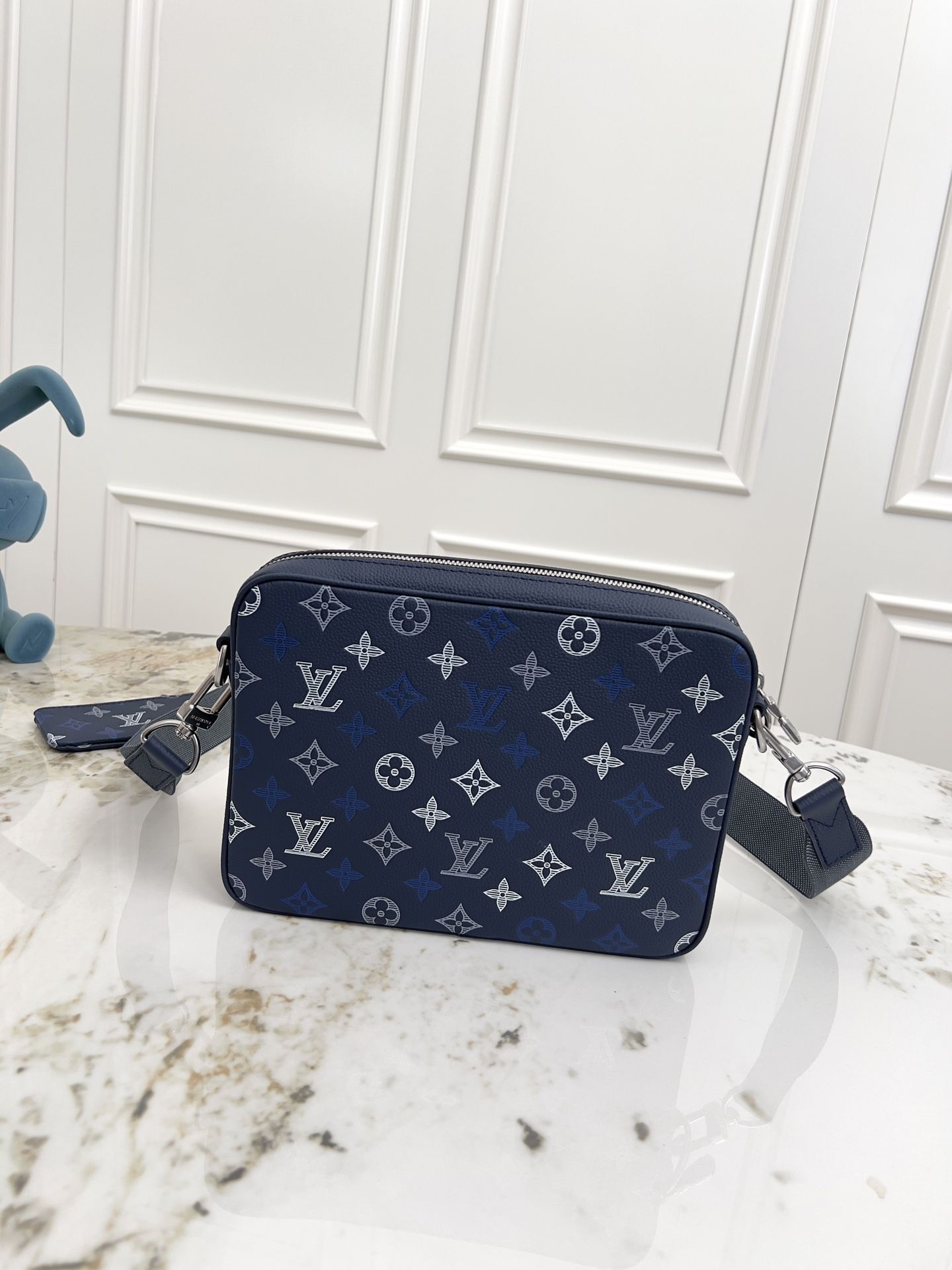 LV Alpha Messenger Blue & White Monogram Canvas Bag DMB3204550 LV Alpha Messenger Blue & White Monogram Canvas Bag DMB3204550