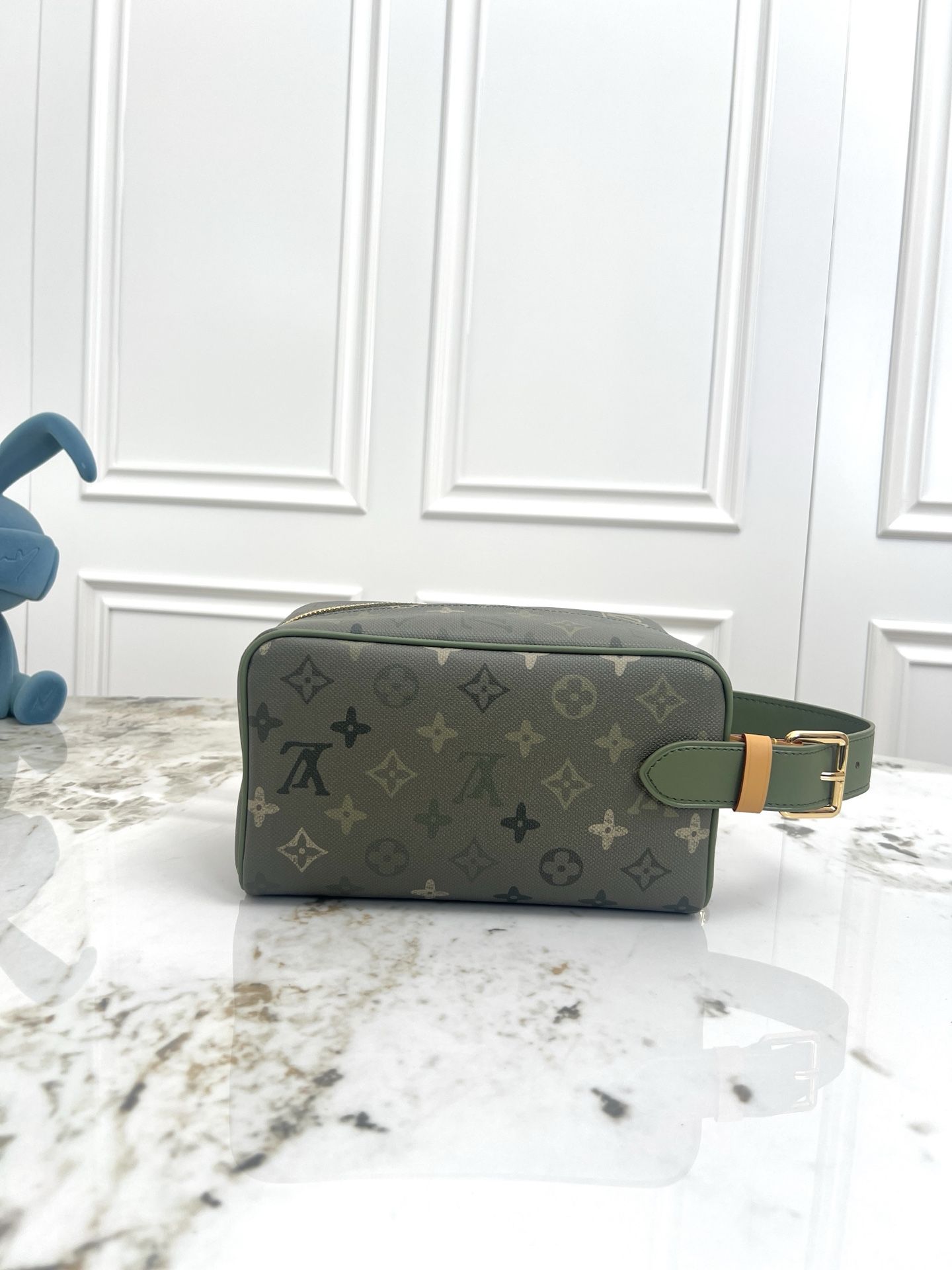 LV Dopp Kit Toiletry Pouch Monogram Surplus Khaki Green DMB3202550 LV Dopp Kit Toiletry Pouch Monogram Surplus Khaki Green DMB3202550