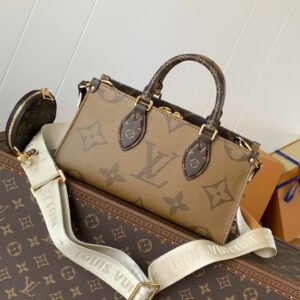 LV OnTheGo East West Monogram Reverse Bag KK03850