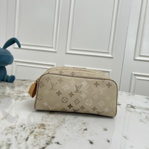 LV Toiletry Pouch in Beige Monogram Canvas DMB3202650