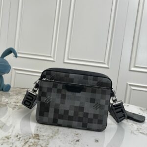 LV Nil Damoflage Bag DMB3203950
