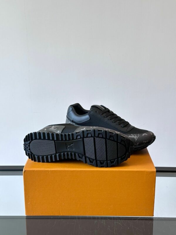 LV Monogram Runner Sneakers APT Fashion LV Monogram Runner Sneakers APT Fashion