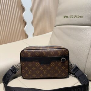 LV Alpha Messenger Bag LV26963 QA