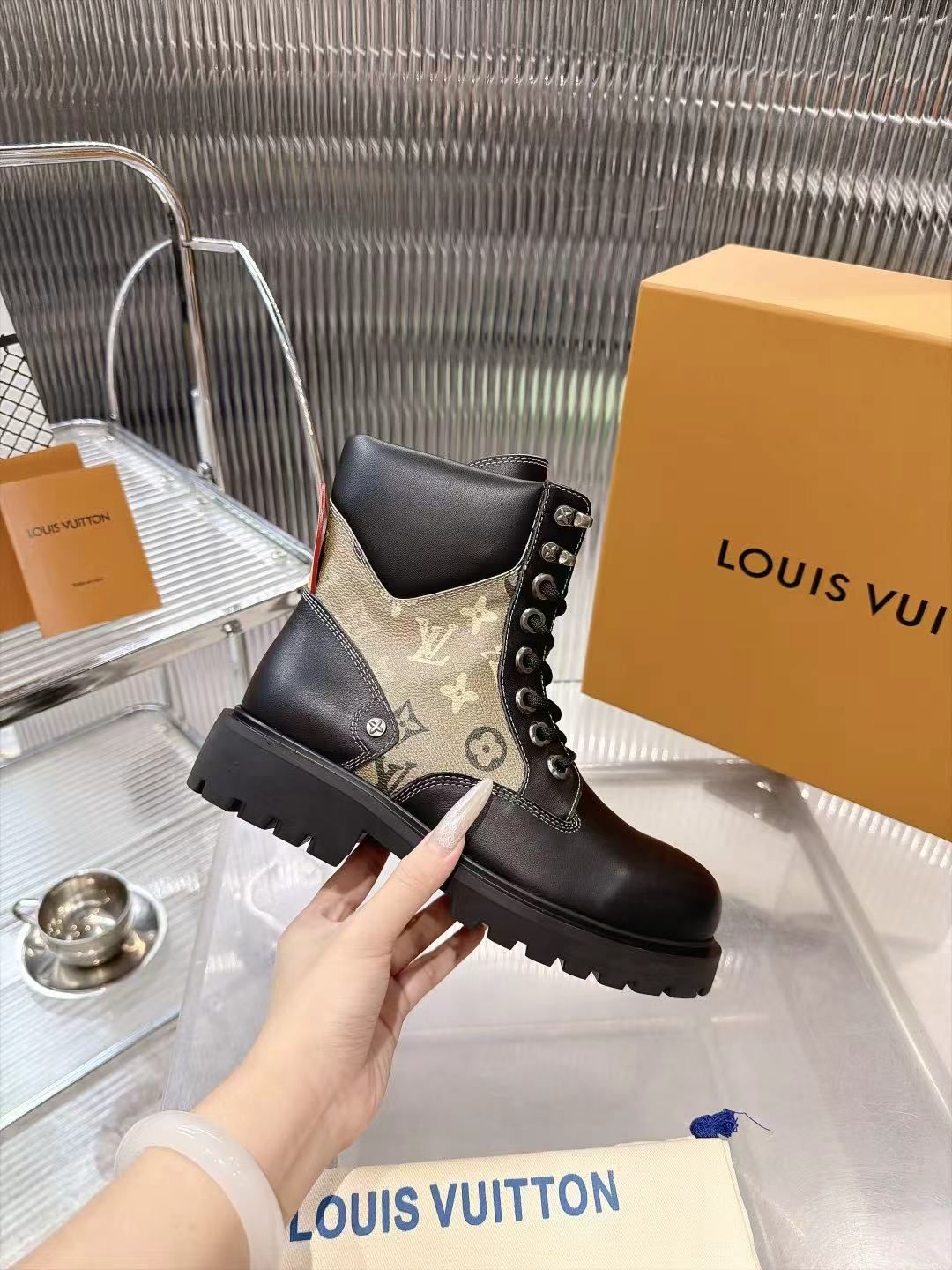 LV Squad Lace-Up Ankle Boot 01 LV Squad Lace-Up Ankle Boot 01