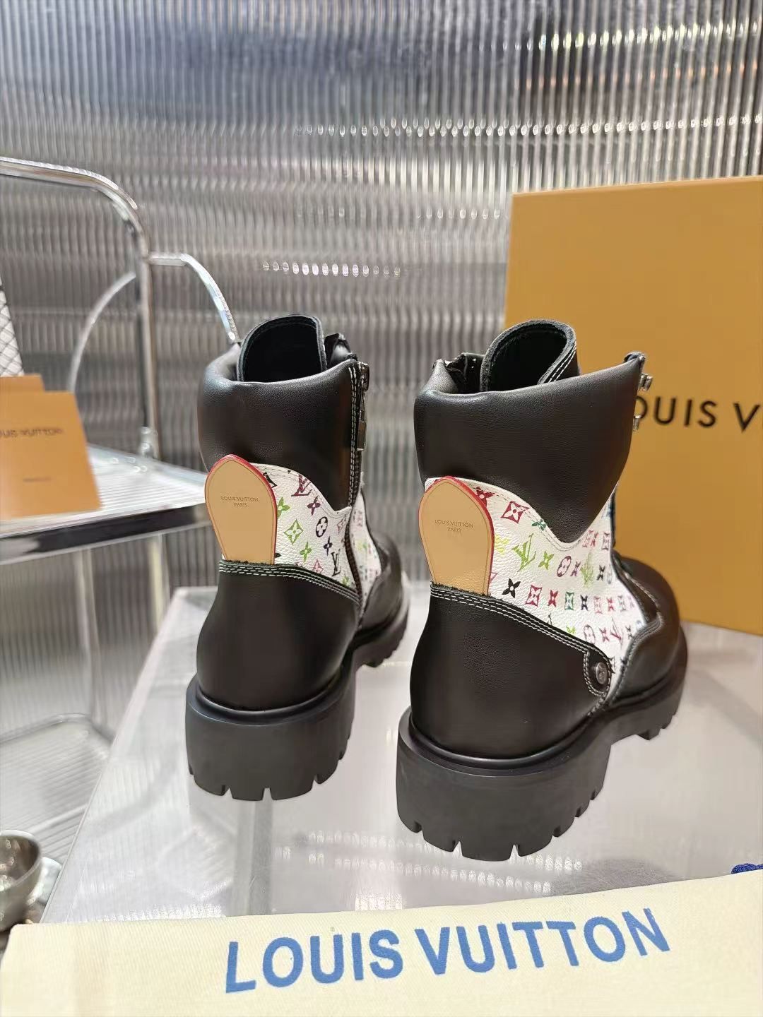 LV Squad Lace-Up Ankle Boot 01 LV Squad Lace-Up Ankle Boot 01