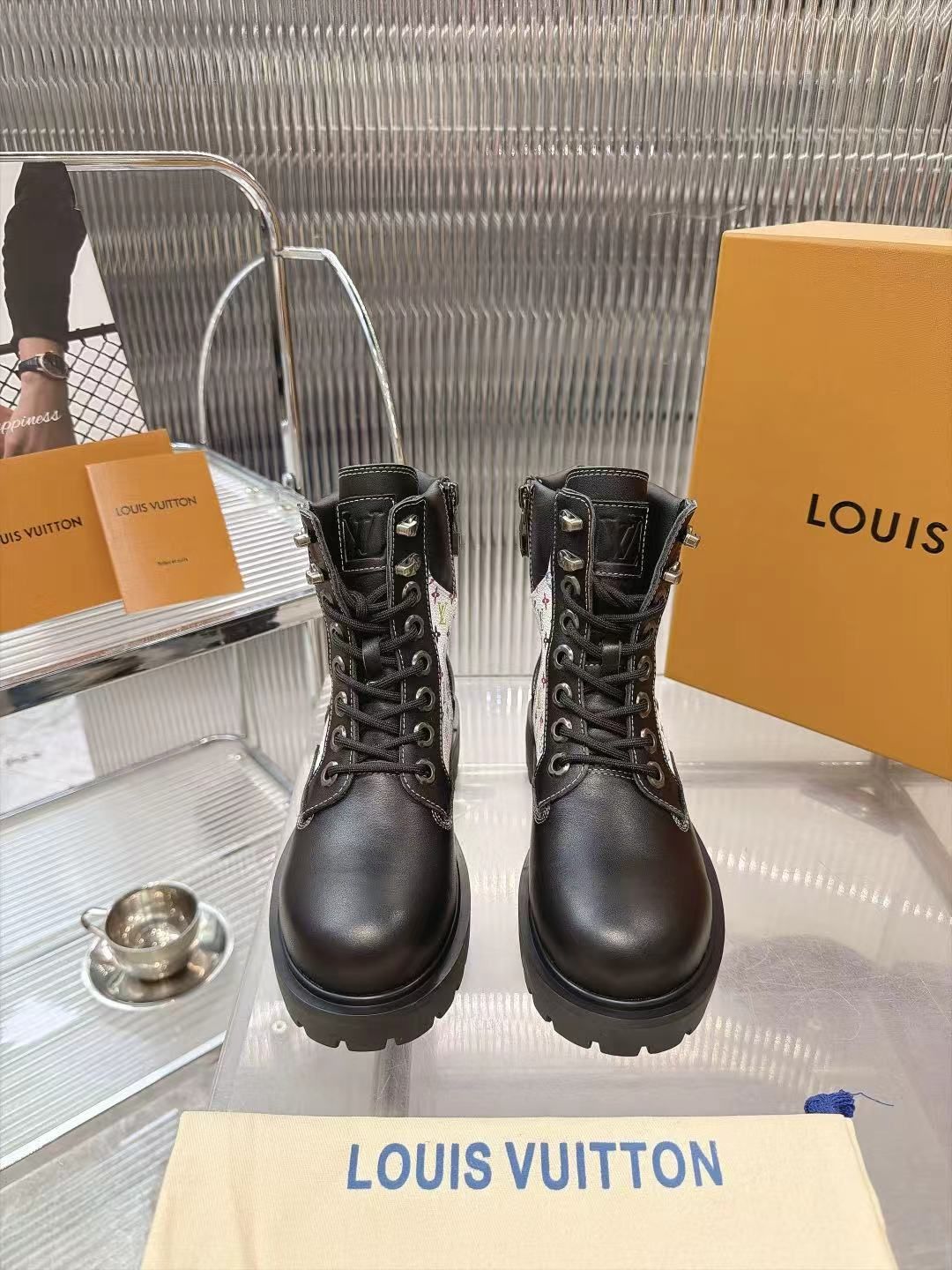 LV Squad Lace-Up Ankle Boot 01 LV Squad Lace-Up Ankle Boot 01
