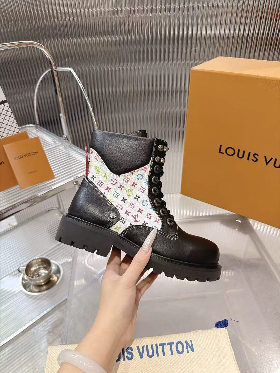 LV Squad Lace-Up Ankle Boot 01 LV Squad Lace-Up Ankle Boot 01