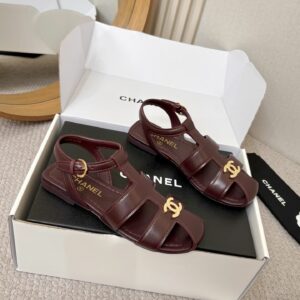 CN CC Logo Leather Sandals