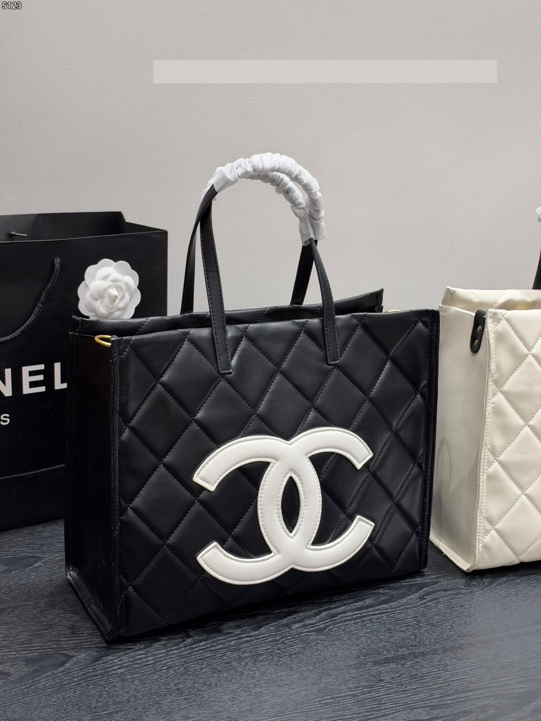 Daily Street Style CN Handbag CC2610087 QA Daily Street Style CN Handbag CC2610087 QA
